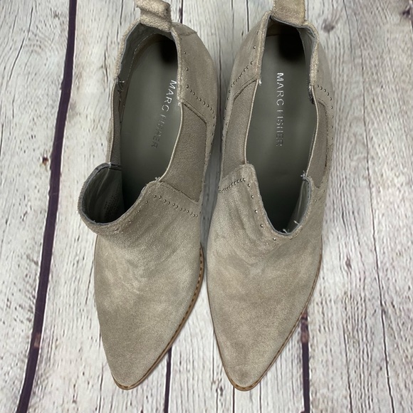 MARC FISHER Ankle Boots - Picture 8 of 8
